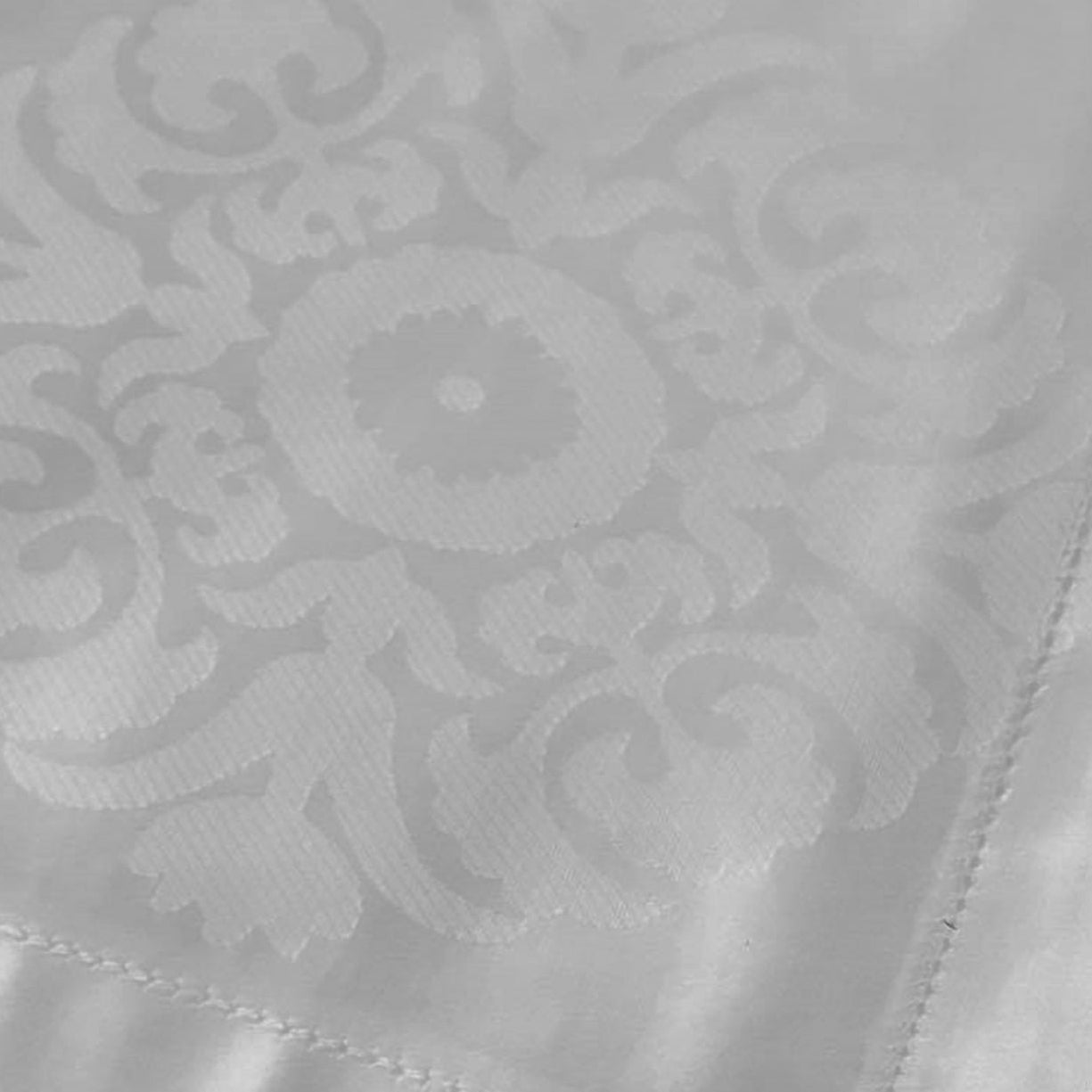 Table runner jacquard