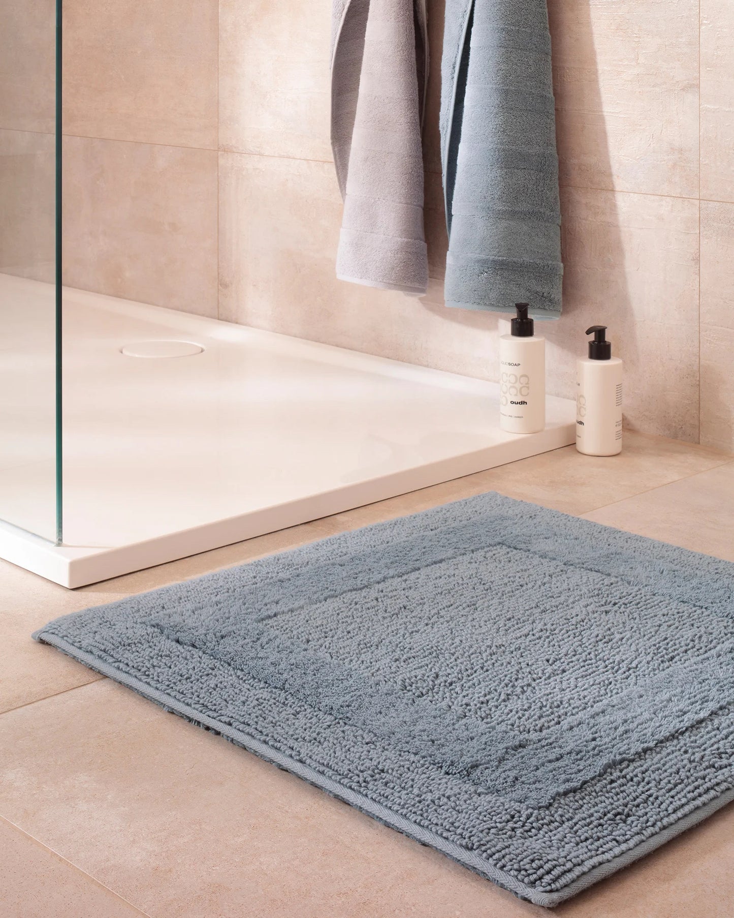 Bath rug