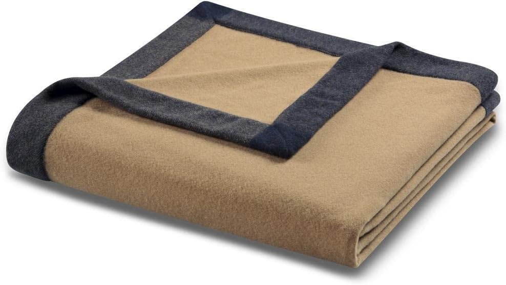 Blanket woolen