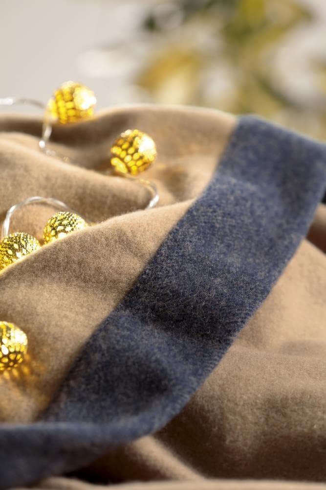 Blanket woolen