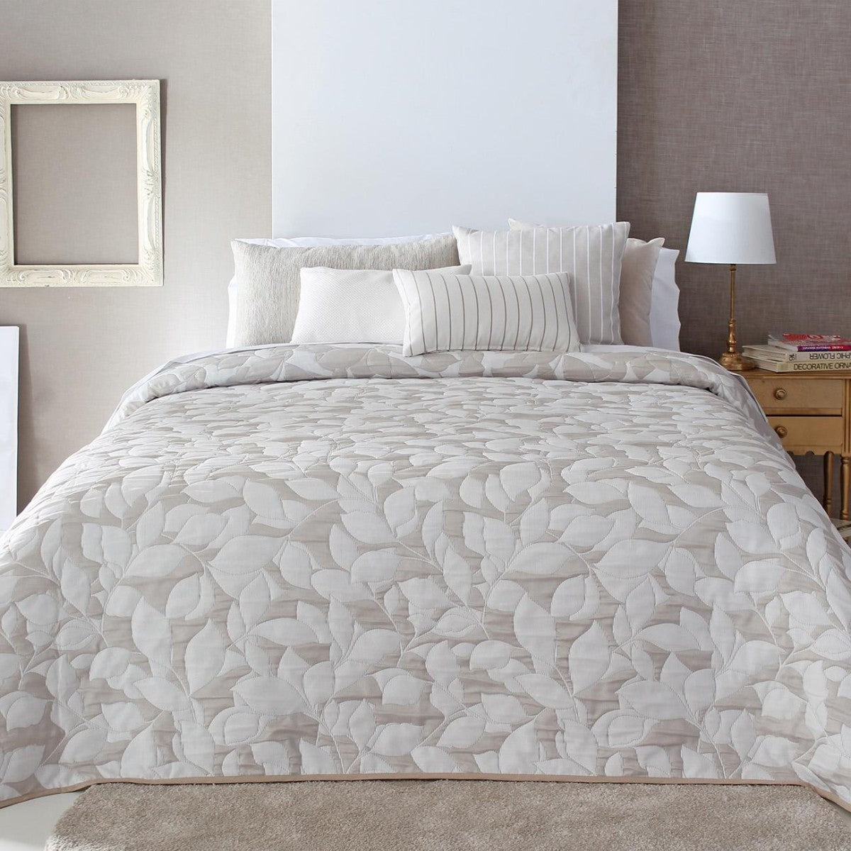 Bedspread jacquard reversible