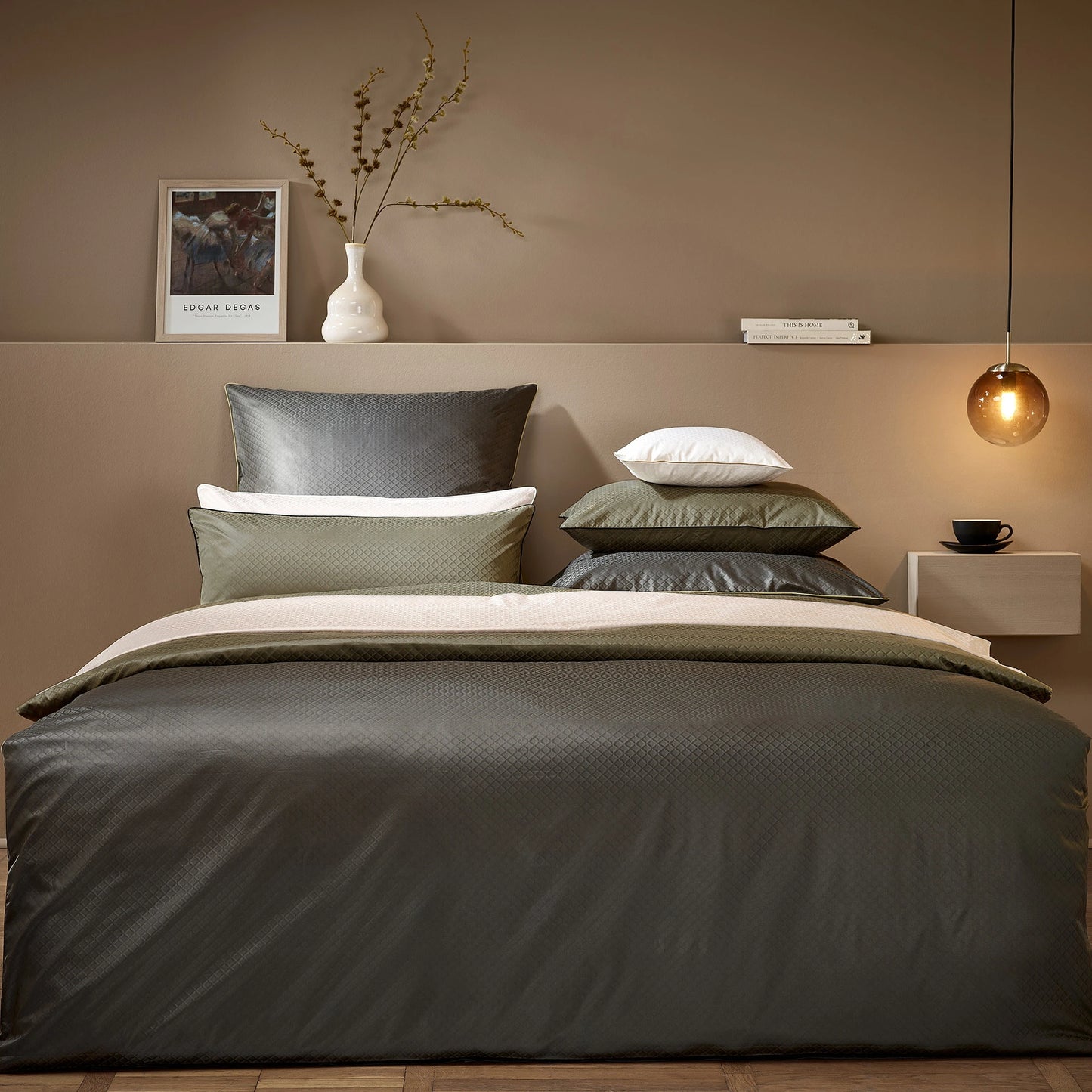 Անկողնային սպիտակեղենի հավաքածու մակո-բրոկատ-դամասկ