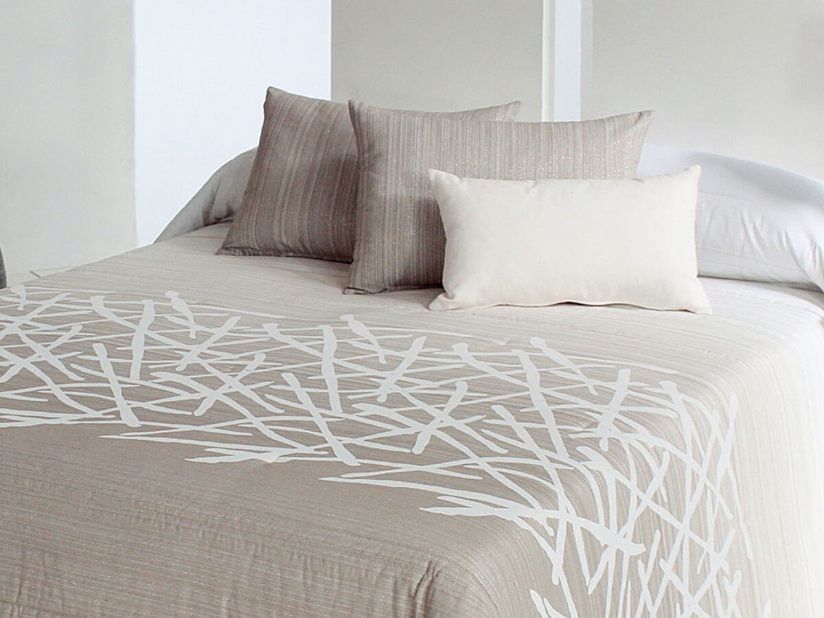 Ծածկոց ժակարդ մգդակած