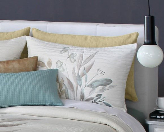 Decorative cushion jacquard